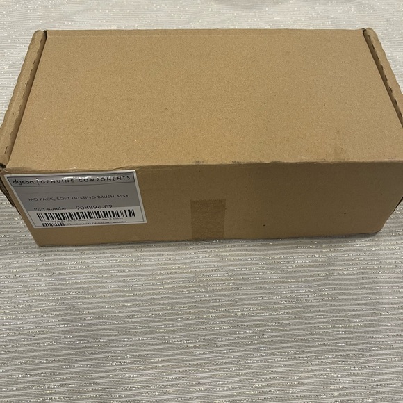 Dyson Soft Dusting Brush - Picture 7 of 7